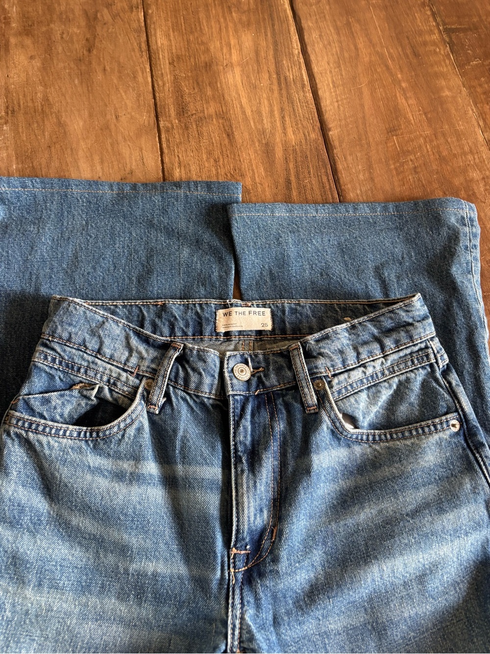 We The Free Womwens Medium Blue Flared Denim Jeans Sz 25